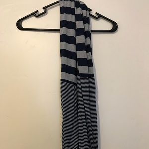 Infinity scarf